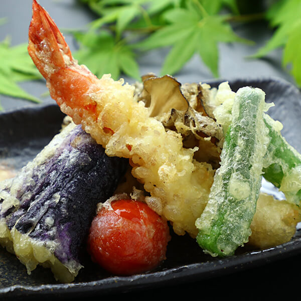 海老と野菜の天ぷら盛り